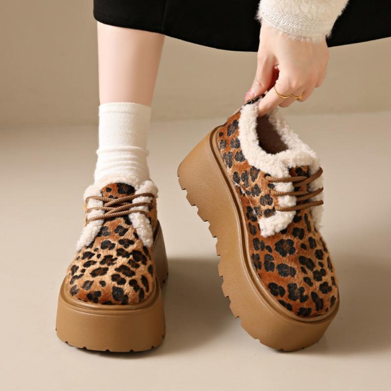 Женские туфли на плоской подошве с леопардовым принтом на меховой платформе из замши и плюша из хлопка, зимняя теплая повседневная спортивная обувь для женщин 2025 года, тренд на шнуровке, Zapatos Mujer