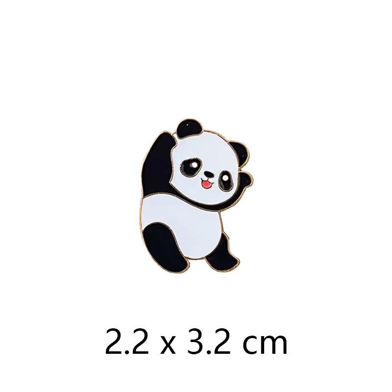 Значок «Мультяшная панда»: Милая панда с брошью-флагом для осенне-зимней одежды и украшения рюкзака — подарок унисекс
