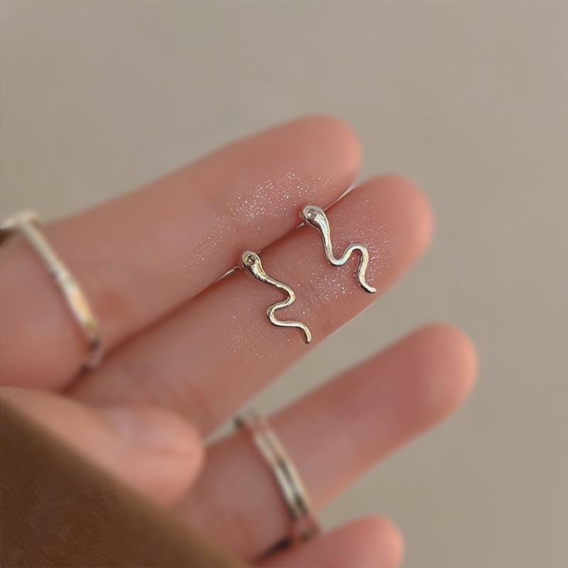 Иглы для ушей из стерлингового серебра S925, новые темпераментные простые и маленькие серьги-пусеты, женские серьги, серьги для пирсинга ушей, серьги, предотвращающие блокировку, ювелирные изделия