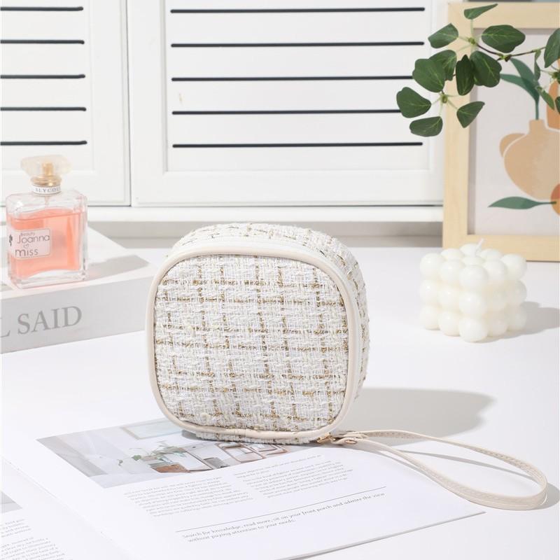 2025 Новый конверт красного цвета для рта, легкая роскошная косметичка для хранения, портативная дорожная маленькая гигиеническая хлопковая сумка zg001