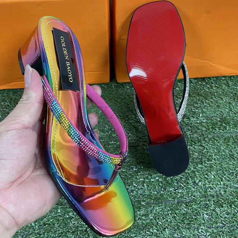 Туфли на тонком каблуке Женские тапочки Уличные шлепанцы Резиновые шлепанцы Мюли на каблуке Низкие пантофли Черные сандалии Гавайские высокие блестки