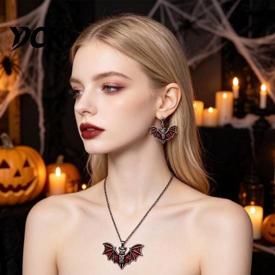 Detailed Bat Wing Jewelry Gothic Halloween Accessory, Vintage Punk Necklace, Viking Retro Style Dark Dangle Drop Earrings for Cosplay Party