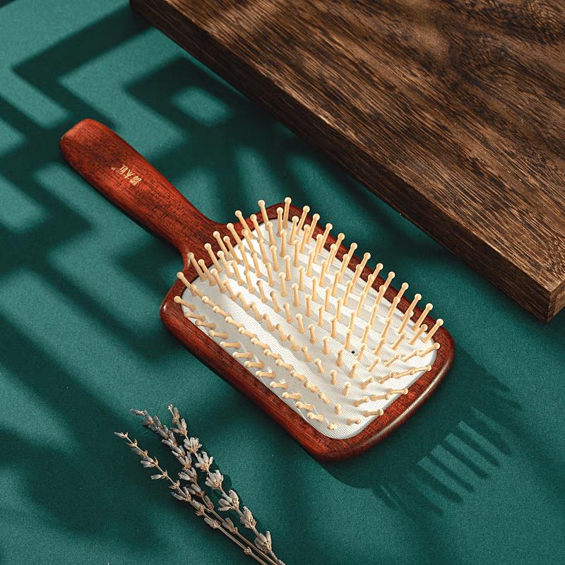 Tan Mujiang Lotus Wood Air Cushion Comb