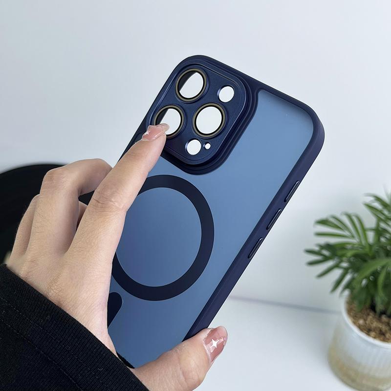 Матовый магнитный прозрачный ультратонкий чехол для iPhone 11 12 13 14 15 16 Pro Max с беспроводной зарядкой Magsafe и пленкой для объектива