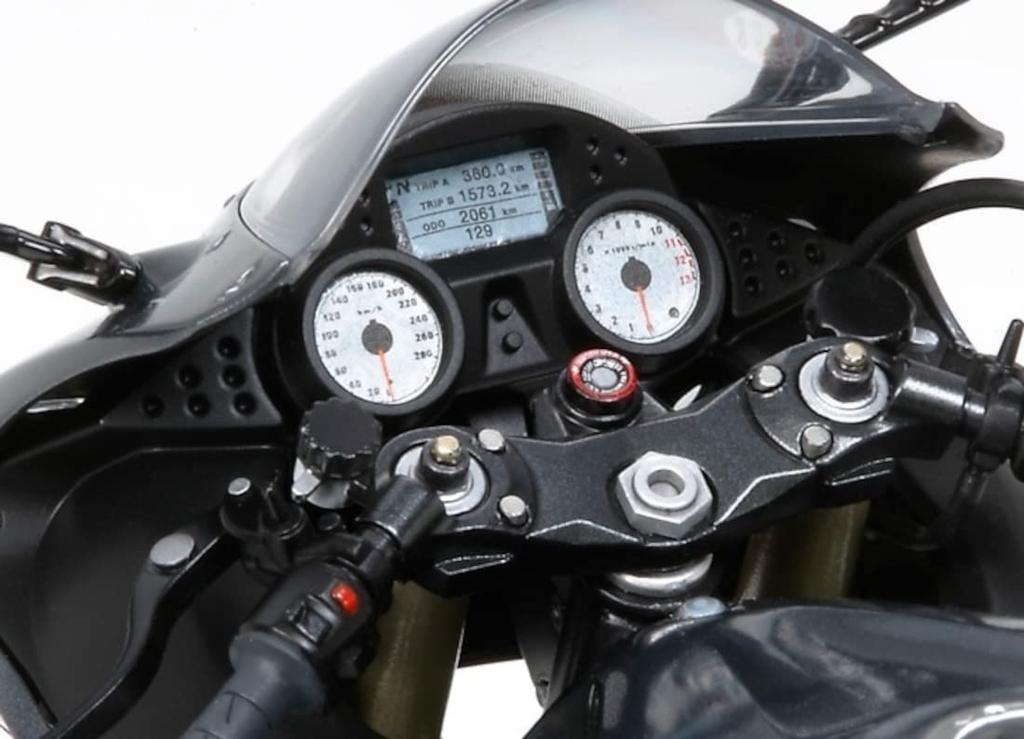 Tamiya Motorcycle Series Kawasaki ZZR1400 Plastic Model 14111 1/12 No.111