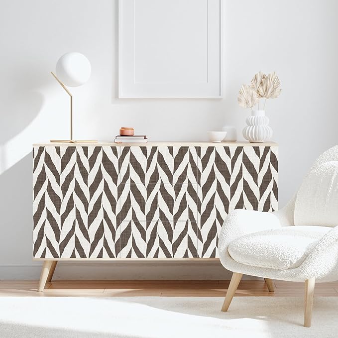 VEELIKE wallpaper in brown chevron - boho geometry for interiors