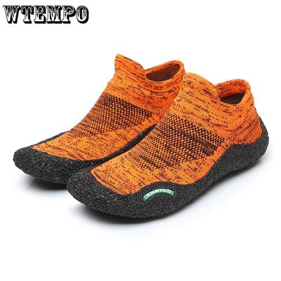 Спортивная обувь на плоской подошве, женская амортизирующая обувь на мягкой подошве для использования в помещении, немая обувь