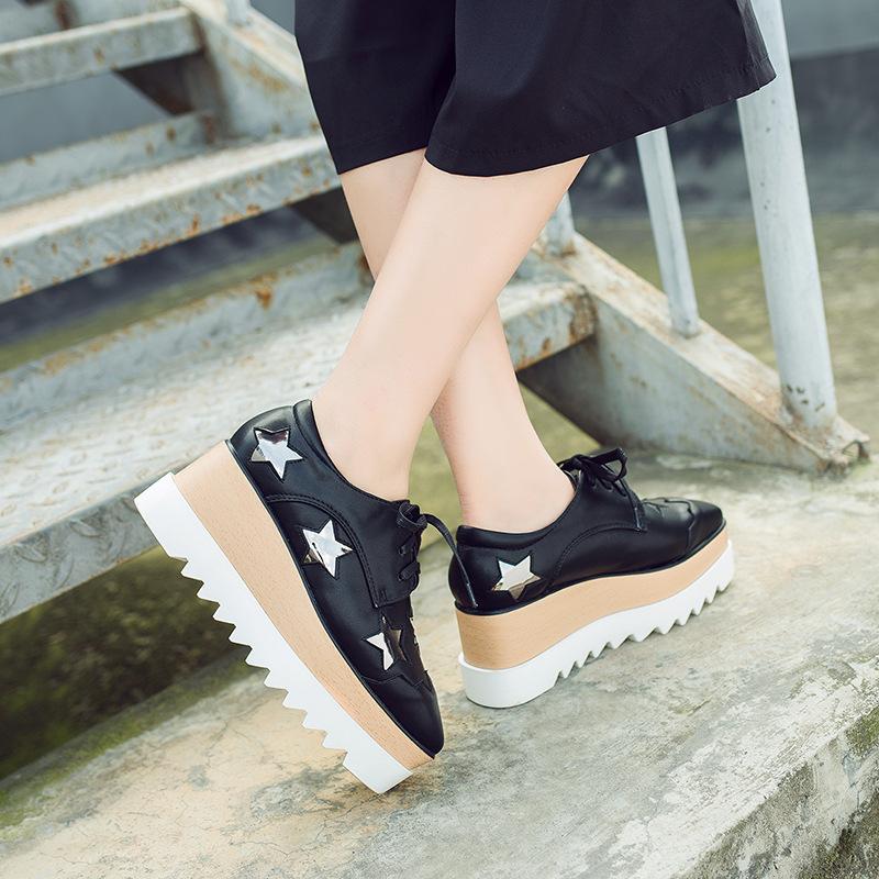 Slim and Versatile 2024 Spring New Star Thick Sole Sponge Cake Sole Casual Shoes Lace Up Slope Heel Shoes Women's British Style HZB