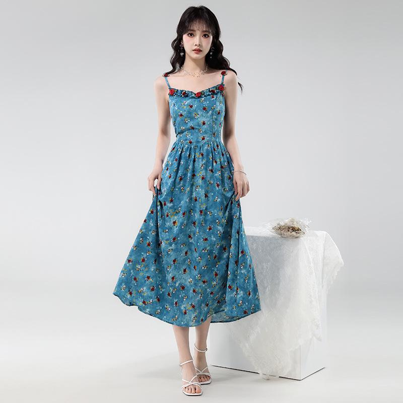 Women's Blue Floral French Style Slimming Summer Dress with Waist-Cinching Design