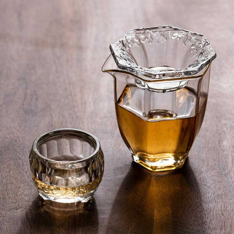 Толстостенная стеклянная чашка для чая, аксессуары для чайного набора, чайный фильтр, креативное разделение воды, прозрачный и термостойкий фильтр 2025 новинка