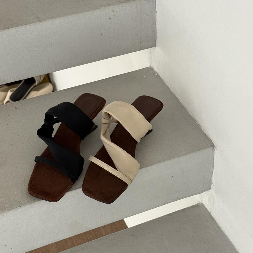 Цветовая гамма в стиле ретро Spice Girls! Замшевые сандалии с квадратным носком на танкетке, женские сандалии-обертывания с открытым носком