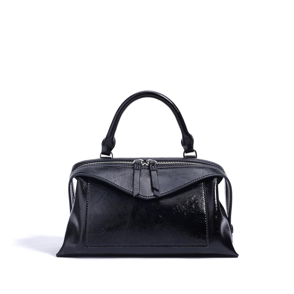 2025 Niche Design Handbag Dumpling Bag Leather Portable Messenger Bag Women's Fashion Simple High-end