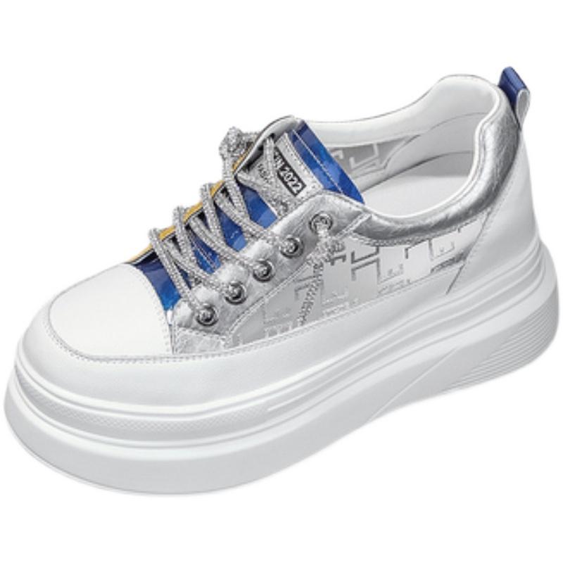 Модные летние новые женские туфли с дышащей сеткой, увеличенным внутренним каблуком для спортивной повседневной носки, толстая подошва, маленькие белые