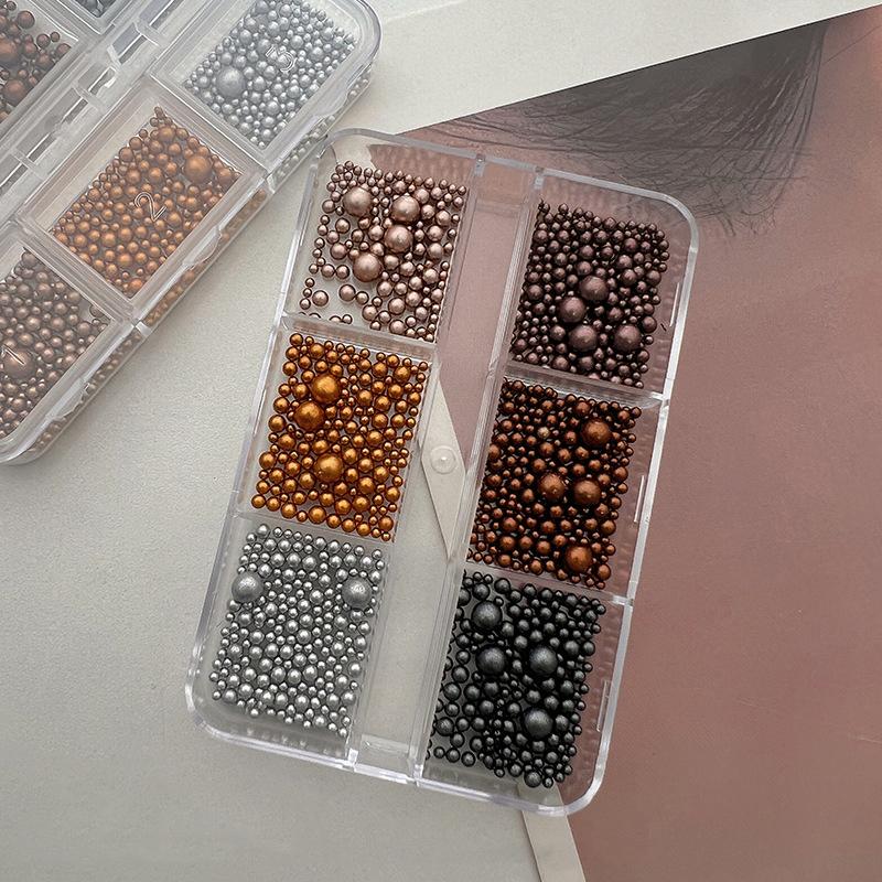 6Grid 3D Christmas Alloy Gold Snowflake Nail Charms 26/28pcs Christmas Tree/Wreath/Bell Gems Rhinestones Winter Holiday Nails