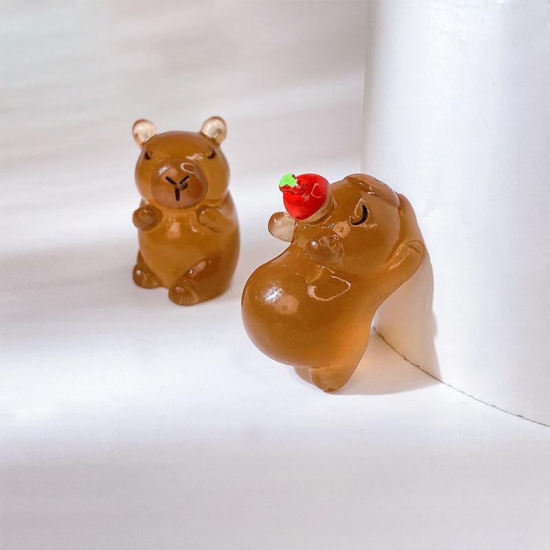2Pcs Luminous Mini Capybara Resin Miniatures Glow At Night Fairy Garden Decoration Diy Ornament Cute Figurines Desk Decoration