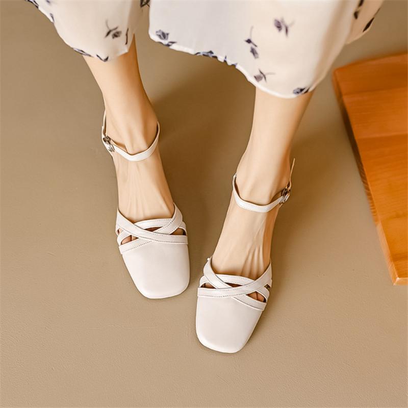 Модные новые летние сандалии с закрытым носком для женщин, сандалии из овчины, модные ретро сандалии с квадратным носком на массивном каблуке, женские гладиаторские сандалии