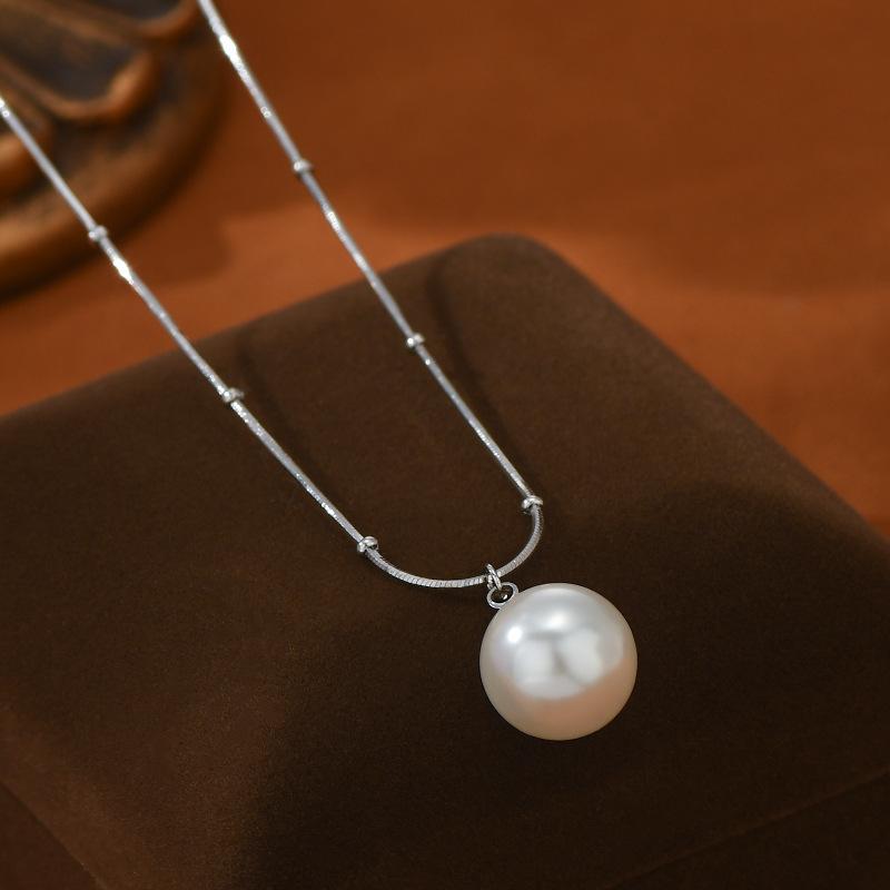 Ожерелья Модный дизайн Жемчужное ожерелье Ins Стильное ожерелье для женщин Подвески Модные винтажные кулоны Ювелирные изделия Популярные аксессуары