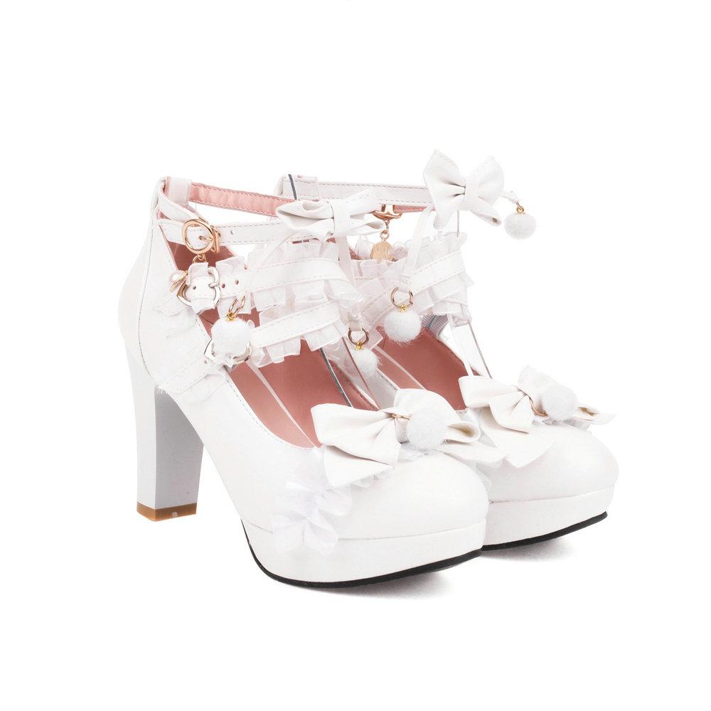 Туфли на высоком каблуке с розовыми помпонами и кружевным бантом. Фиолетовые милые девчачьи туфли на платформе в винтажном стиле. Эстетическая обувь. Туфли-лодочки для косплея принцессы Сисси.