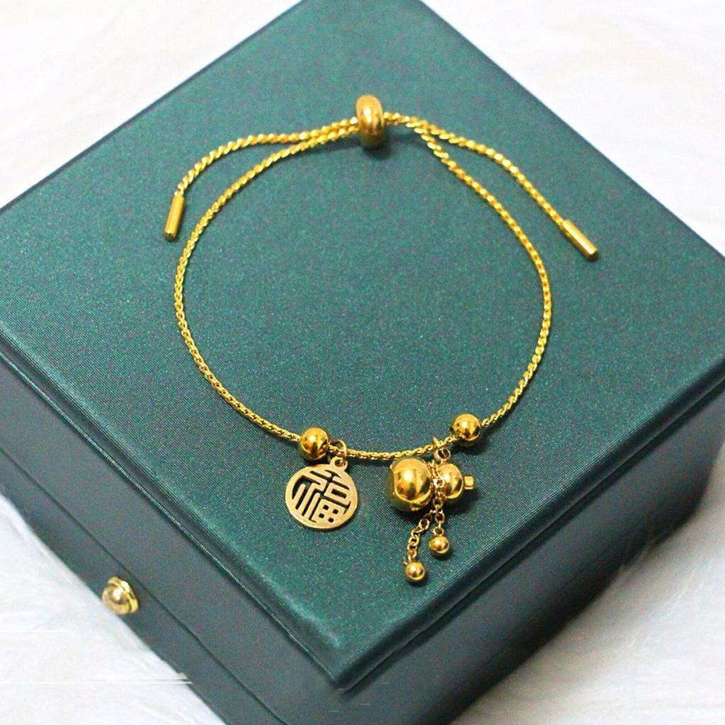 Meichen 18k Gold Non-Fading Titanium Steel Women's Fashion Bracelets - Simple, Versatile, Trendy European and American Style.