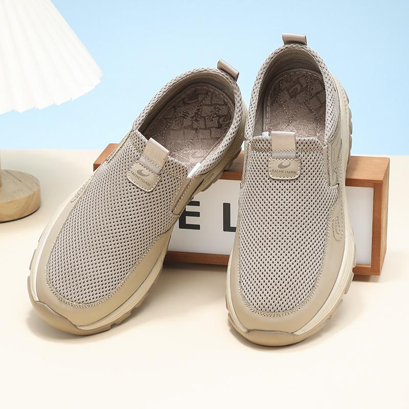 Taiheyuan Old Beijing Cloth Shoes for Men in Summer: Lightweight, Comfortable, Breathable, Soft soled, One Step Casual Shoes