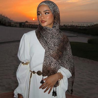 2026 Новое поступление Хлопковые Хиджабы для Женщин Роскошный Платок Femme Леопардовый Принт Шарфы с Кисточками Летний Защита от Солнца Платок на Голову