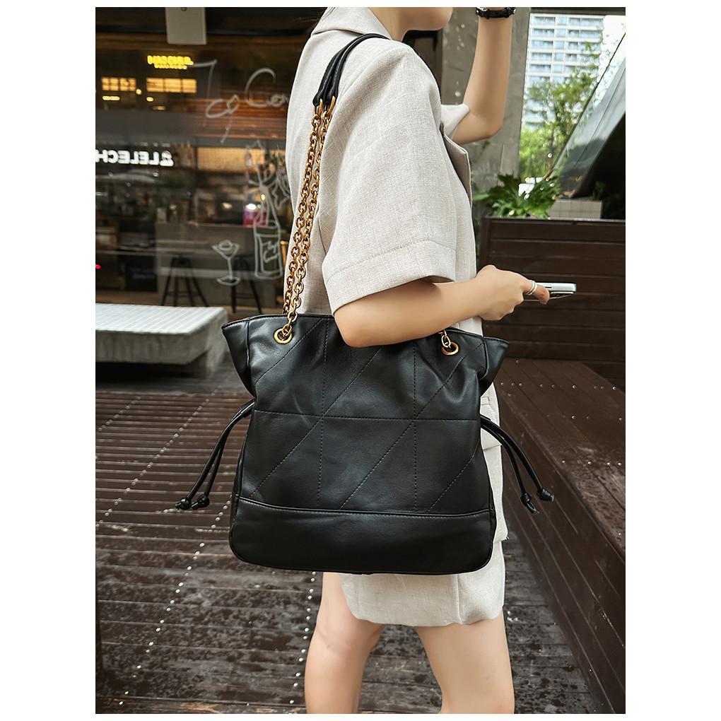 IELGY Ladies Tote Bag Diamond Chain Large Capacity Fashionable All-Match One-Shoulder Cross-Body Commu