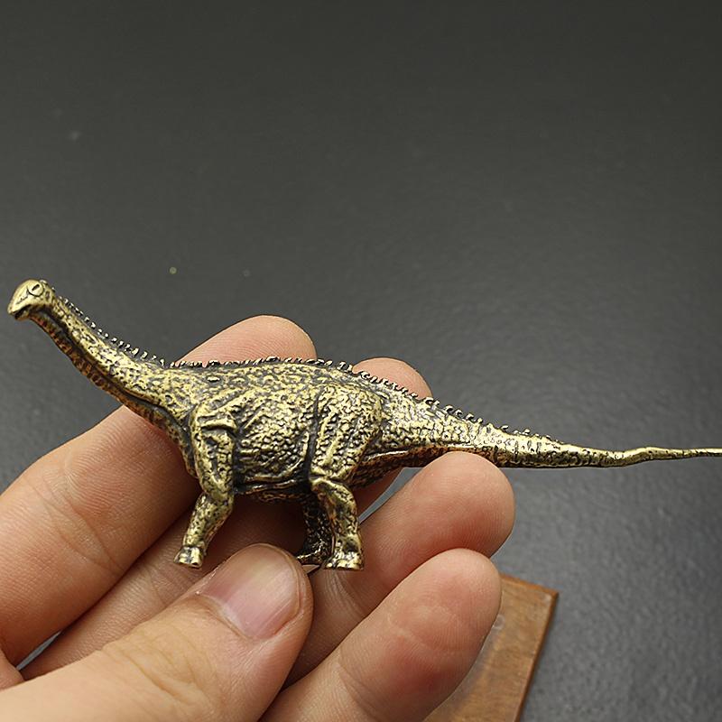 Random Color Antique Brass Dinosaur Figurines Tyrannosaurus Spinosaurus Triceratops Vintage Copper Ornaments Tea Pet Decoration