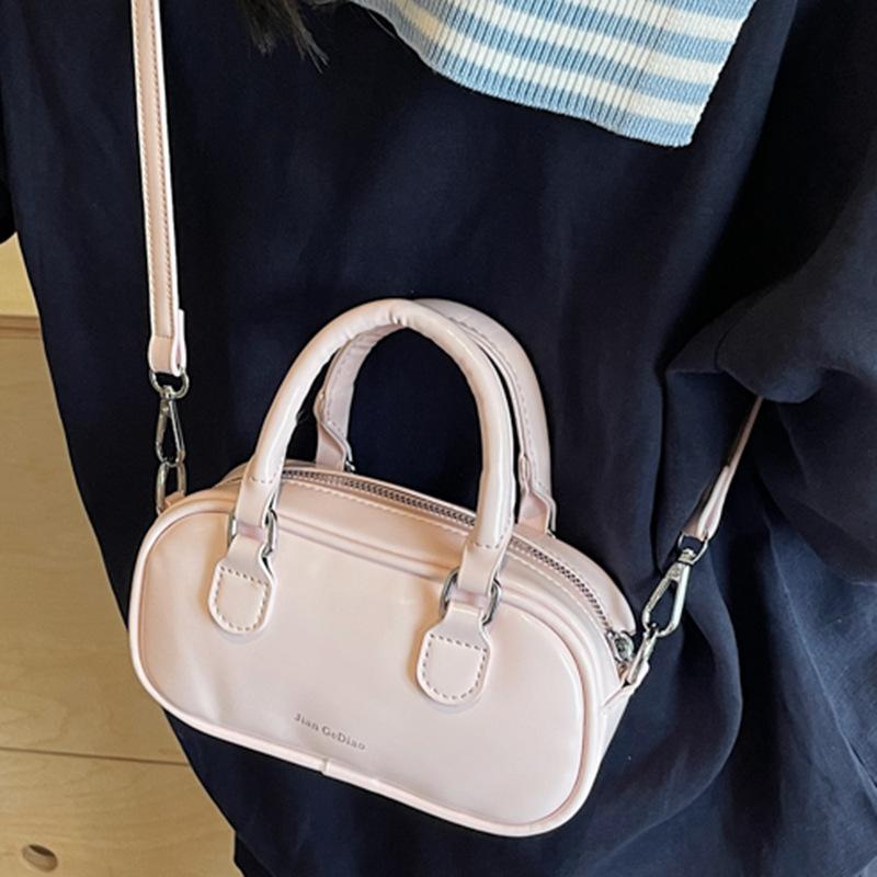 Бостонская портативная маленькая квадратная сумка женская 2025 новая корейская версия нежная сумка на плечо ретро мода сумка-мессенджер для поездок на работу