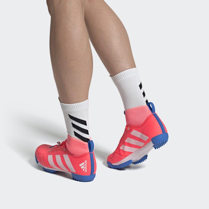 Adidas Кроссовки унисекс The Gravel Cycling Turbo Acid Red Cloud-White GW5331