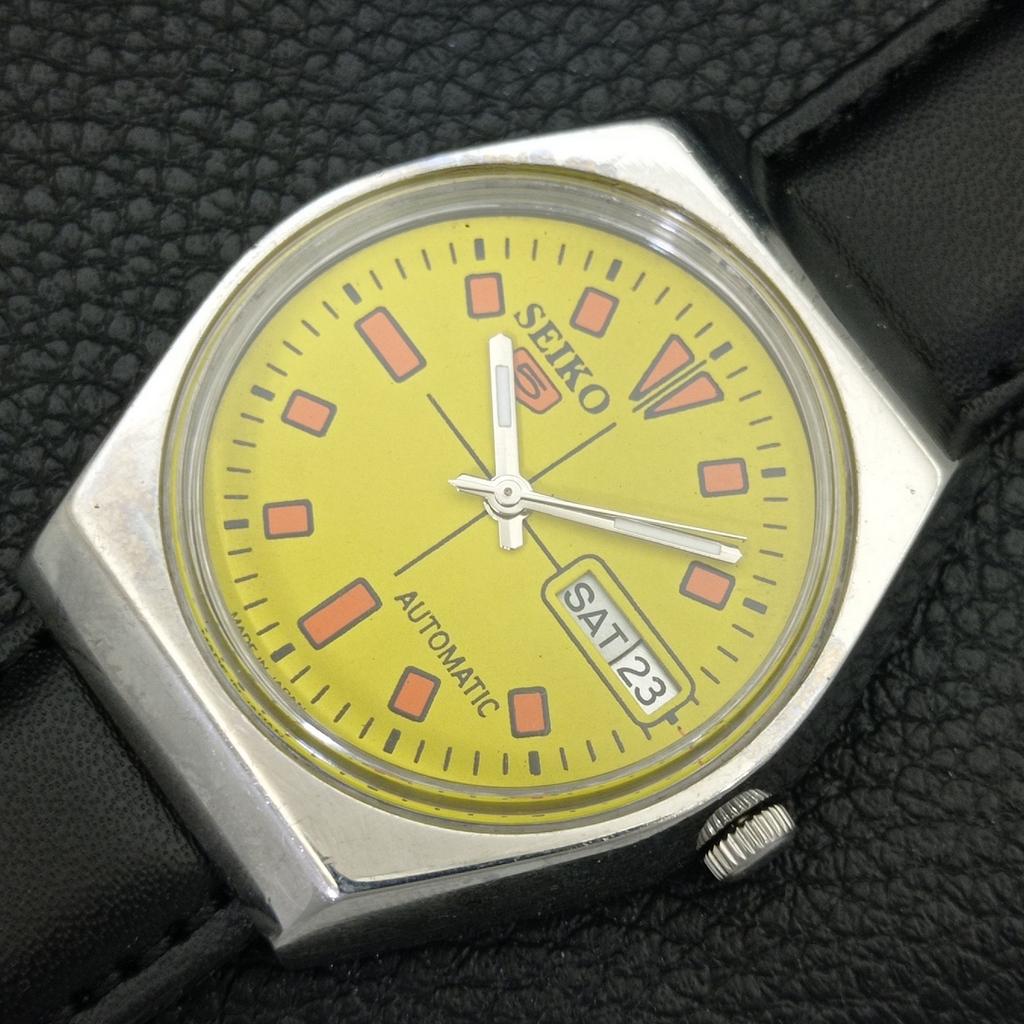 ЯПОНИЯ 6309A ВИНТАЖНЫЕ МУЖСКИЕ АВТОМАТИЧЕСКИЕ ЧАСЫ SEIKO 5 С ЖЕЛТЫМ ЦВЕТОМ ЦИФЕРБЛАТА a702739-1