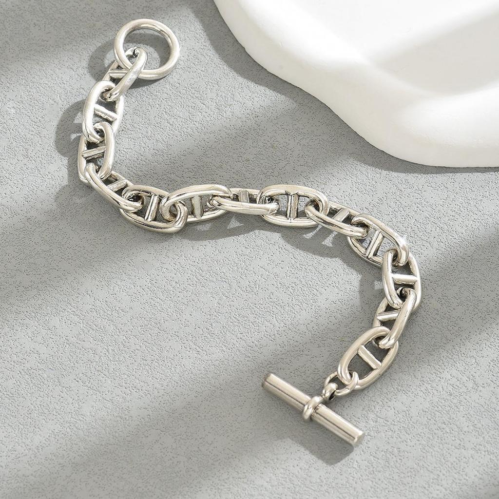 Geometric OT Buckle Bracelet: European & American Unisex Fashion