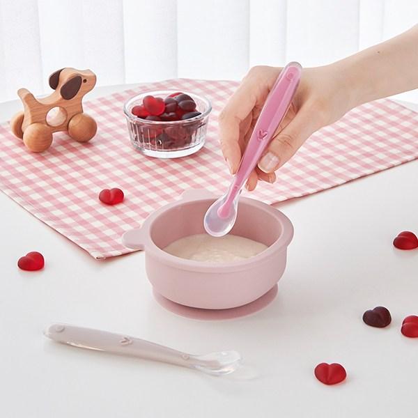 Little Cloud 2 Types of Baby Silicone Heart Baby Food Spoons + Case Set, Sand Beige, Dry Rose, 1 Set