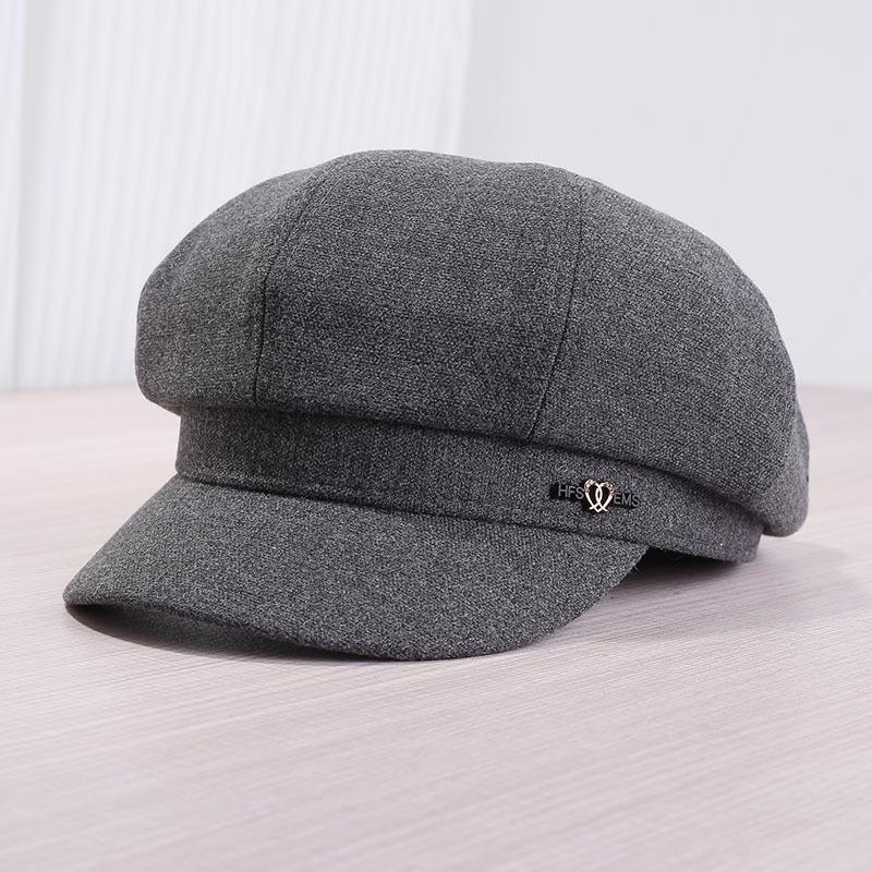 The new octagonal hat, the lady's big head circumference shows the small face, the literary painter's newsboy hat, the beret cloud hat, the autumn and