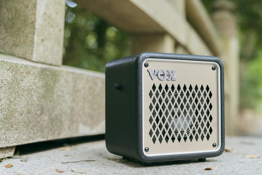 BE Smoky Beige Box 3W Output Small Amplifier Guitar Amplifier VOX/VMG-3