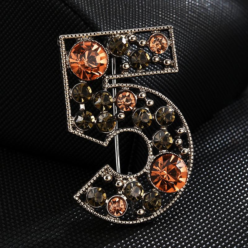 Brooch High-End Sense Niche Light Luxury Suit Bow Rhinestone Corsage High-End Alloy Creative Clothing Accessories