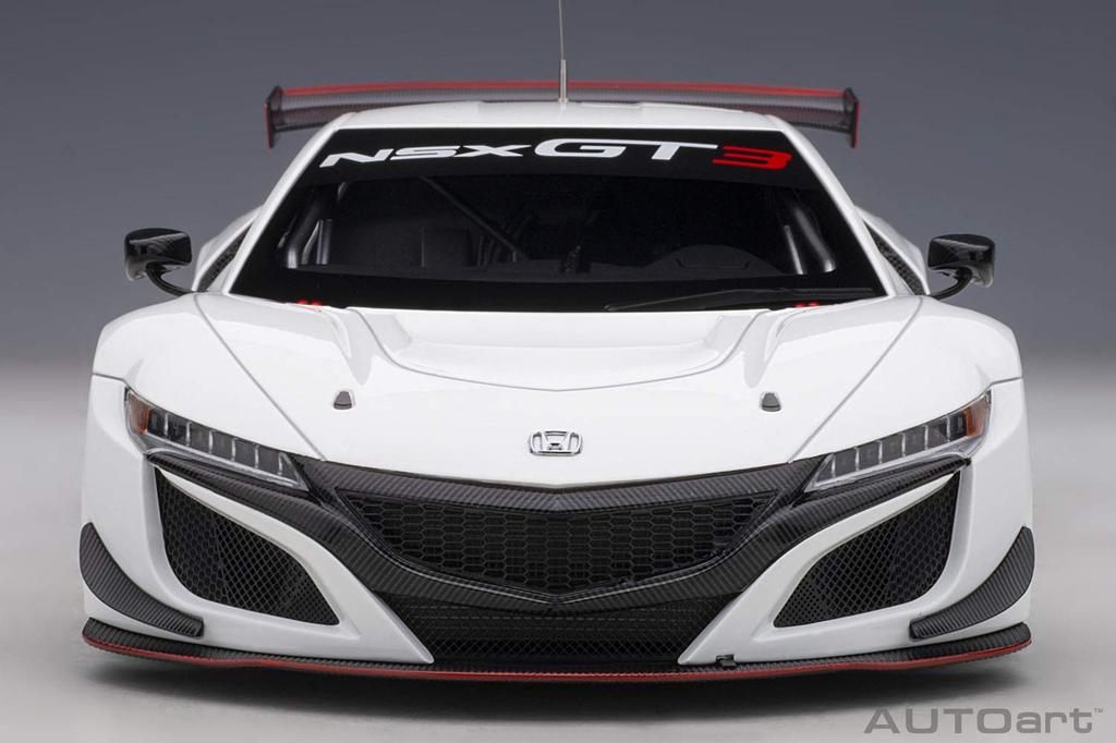 AUTOart Honda NSX GT3 2018 Белый Готовое изделие 81898 1/18