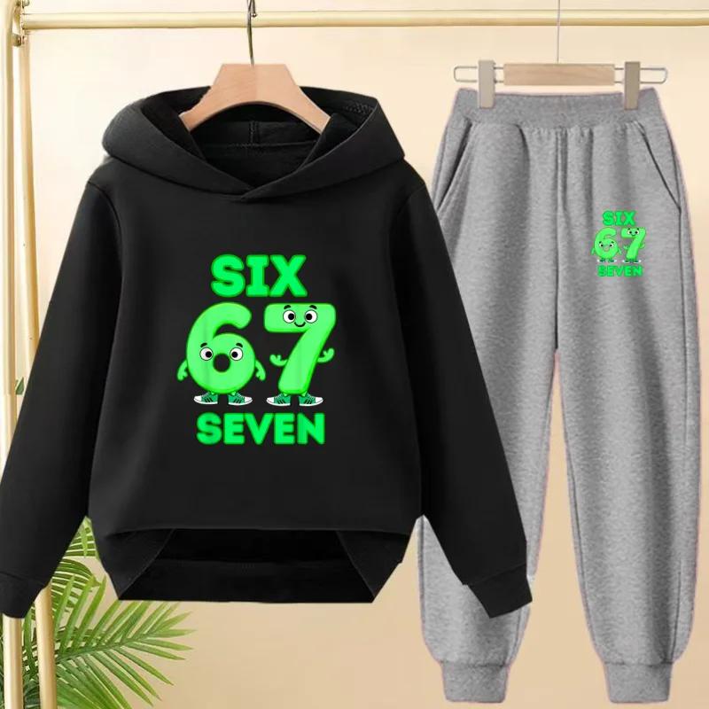 Children'S Hooded Tracksuit And Pants For Autumn And Winterfeaturingfun Christmasprintscasual Comfort, And A Stylish Number 67.