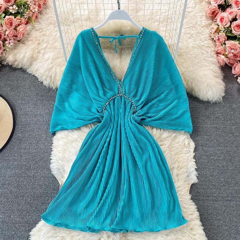 Высококачественное сексуальное темпераментное свободное плиссированное платье с v-образным вырезом и открытой спиной на талии и рукавами «летучая мышь»