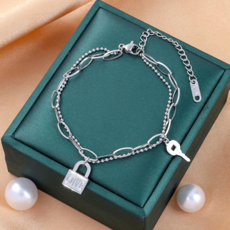 Корейский браслет женской моды из титановой стали Дун Дэмун - Нержавеющий, Высококлассный, Дизайн через границу.