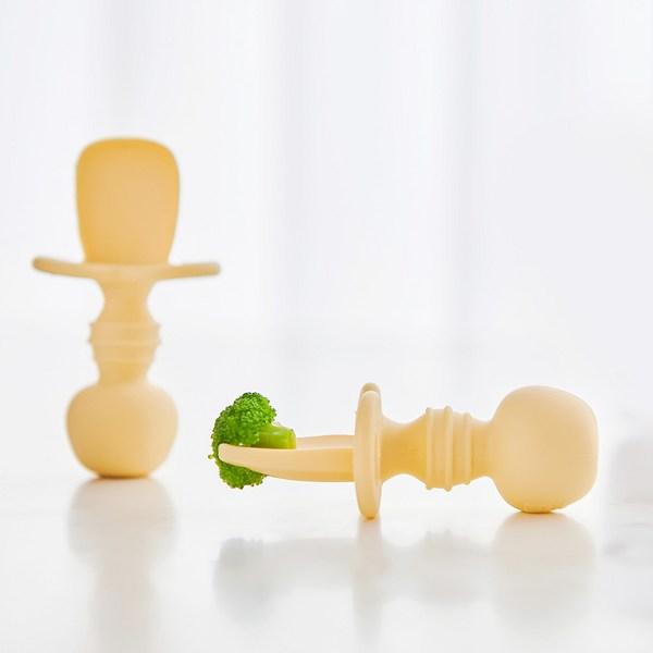 Arti Rabbit Infant Self-directed Baby Food Spoon + Fork + Case Set, 1 Set, Cream Vanilla, Korean Popular Tableware