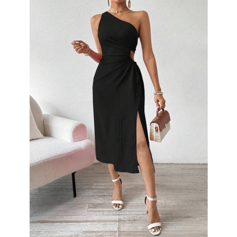 Женское весенне-летнее элегантное сексуальное платье без рукавов на одно плечо с диагональным воротником и однотонным разрезом