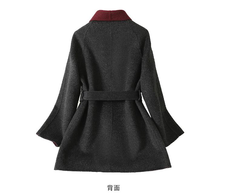 Double sided nylon coat with alpaca wool temperament