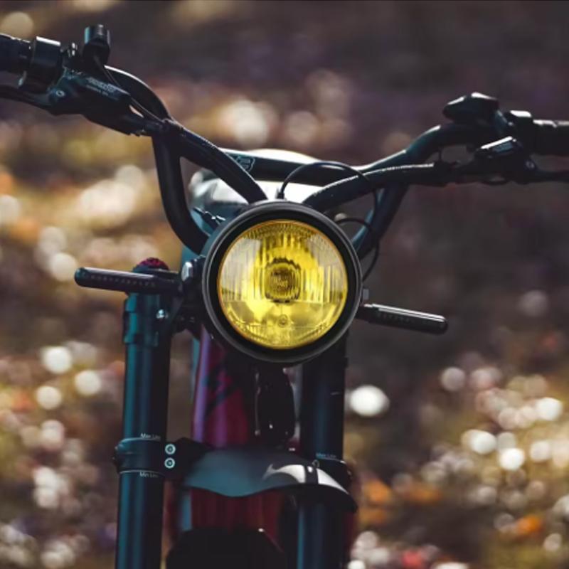 5.75 Inch Retro Motorcycle Headlights Modified Universal 12V High Low Beam Headlights Iron Shell Circular Motorcycle Headlights
