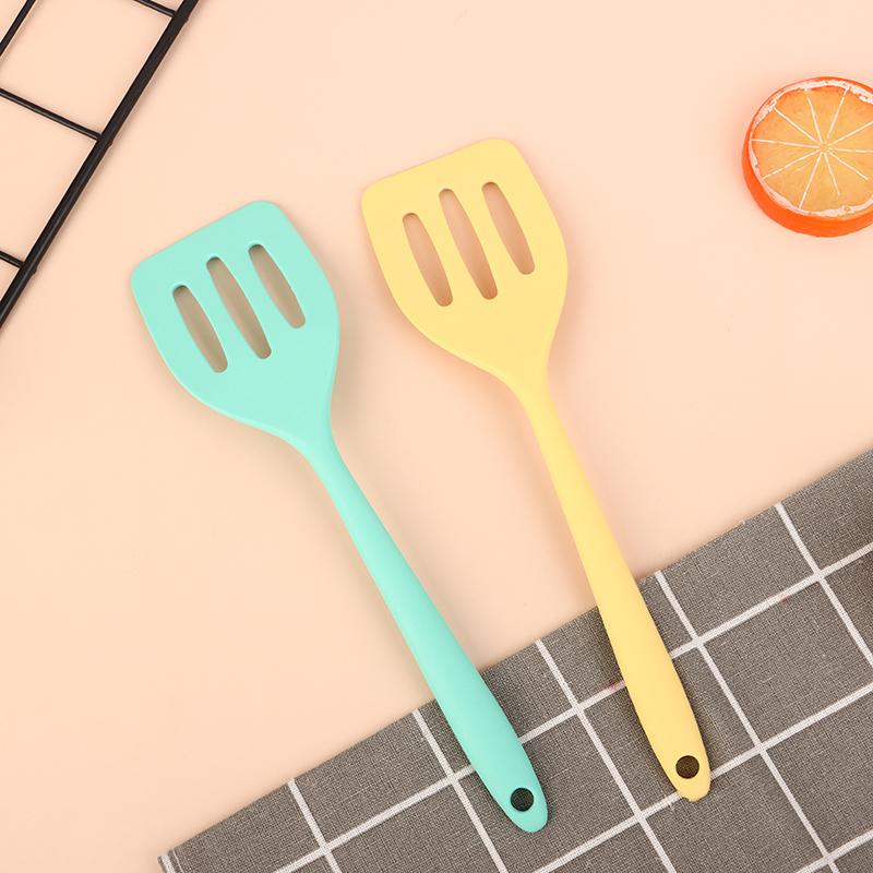1Pc Small Integrated Silicone Frying Shovel Cooking Steak Frying Shovel Kitchen Frying Egg Fried Fish Shovel Cooking Tool