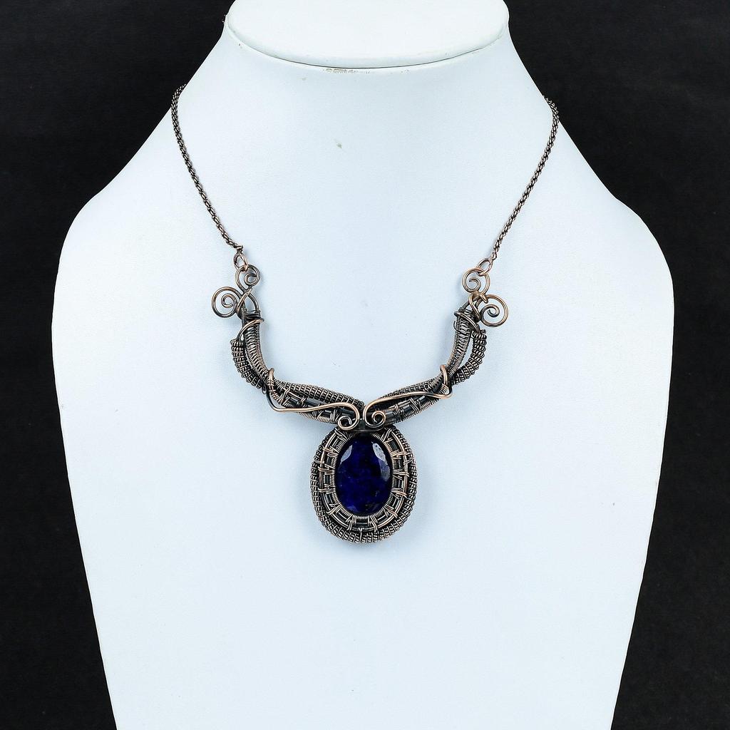 Ожерелье с граненым синим сапфиром Ожерелье из медной проволоки, обернутое драгоценным камнем Ожерелье ручной работы из медной проволоки Ювелирные изделия из медной проволоки Свадебные подарки Ожерелье с камнем по рождению