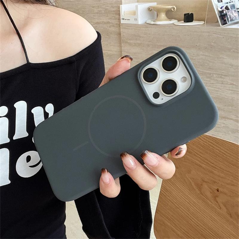 Luxury For iPhone 16 15 14 13 12 11 Pro Max Plus Liquid Silicone Case For Magsafe Magnetic Wireless Charging Soft Phone Cover