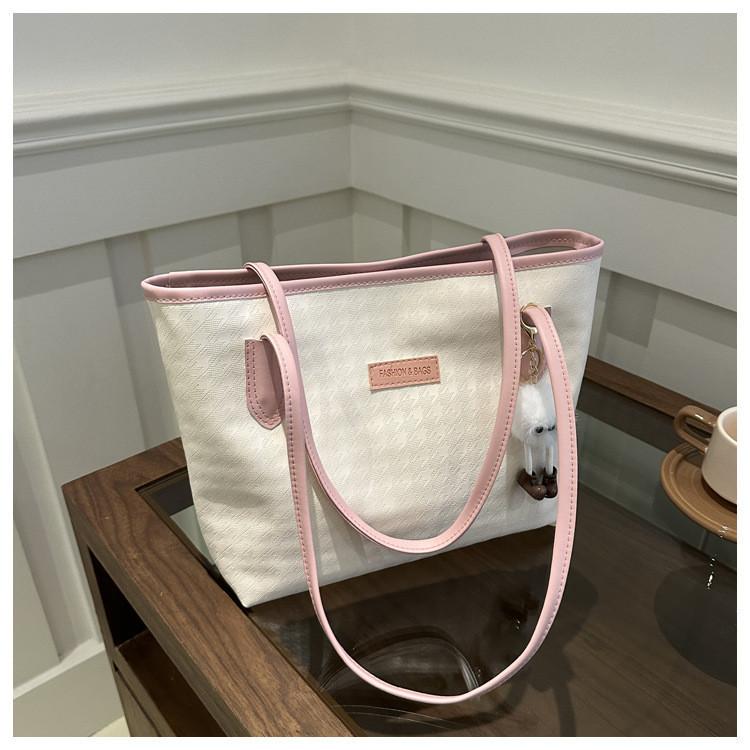Trendy Oversized Tote Bag Women's 2024 Spring Street Style Shoulder Bag Student Commuter Bag