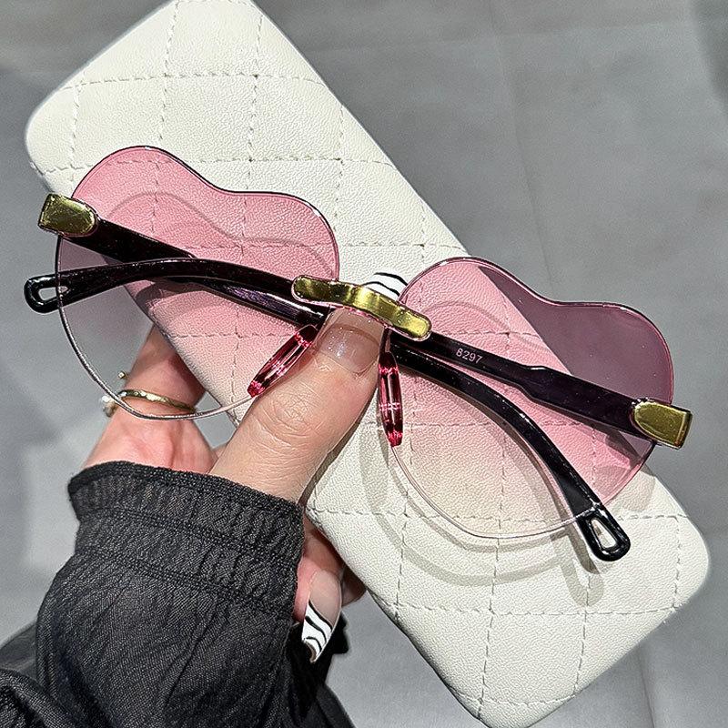 Новые солнцезащитные очки без оправы Heart Fashion Pc Frame для женщин и мужчин, круглые солнцезащитные очки для женщин и мужчин, градиентные очки для путешествий Oculos