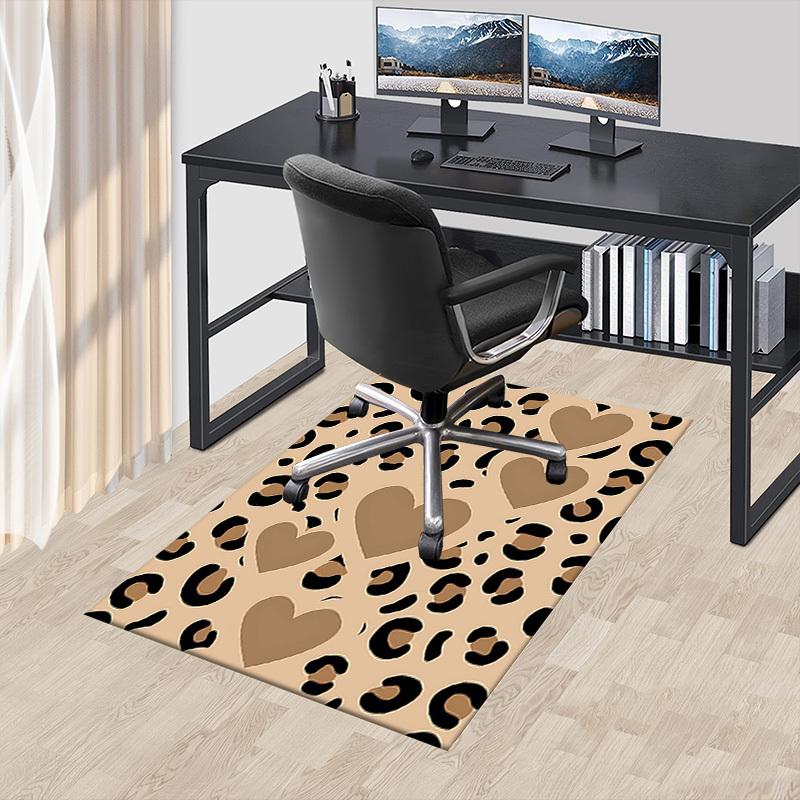 1PC Leopard print Heart Non-Slip Floor carpet, suitable for Office, bedroomand playrooms. It can also be used as a sofa footrest cover-T40