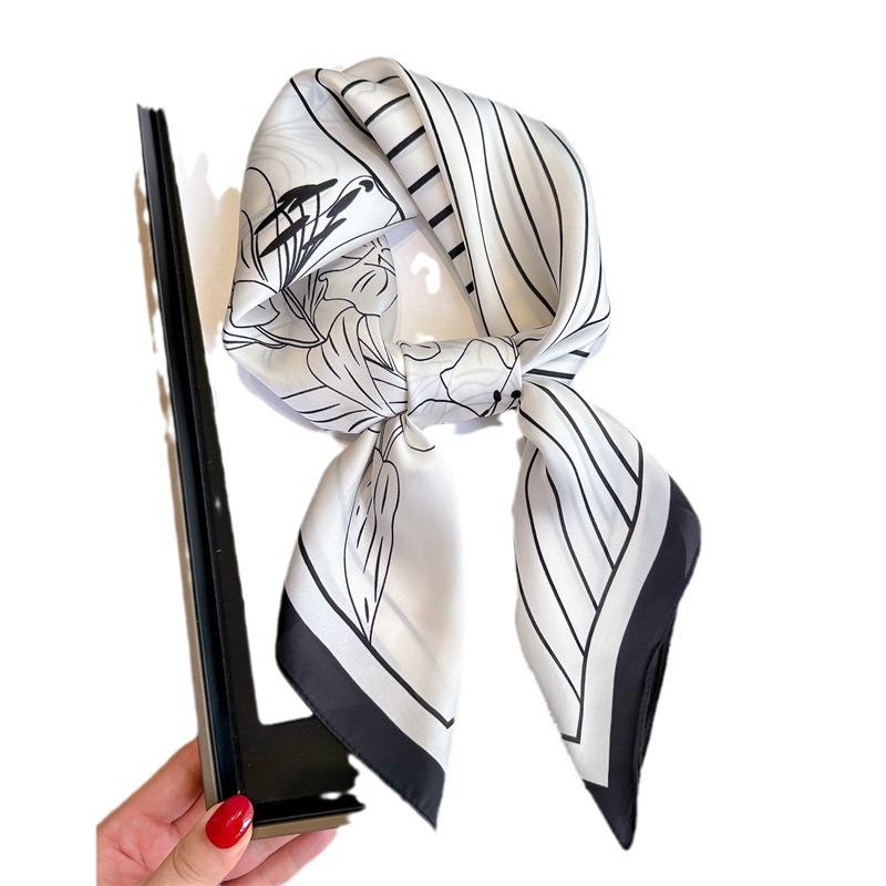 Lily Printed 70 Square Scarf Imitation Silk Sunscreen Scarf Versatile Decorative Scarf Women'S Headscarf Silk Scarf